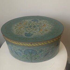 WILTON LEE PAINTED WOOD‎ FOLK ART OVAL SHAKER BOX home decor rustic storage box